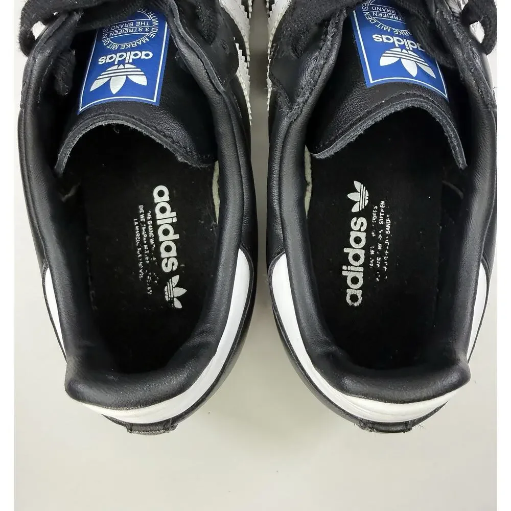 adidas Samba Black/White Low Top Lace-Up Sneakers Rubber Outsole Striped